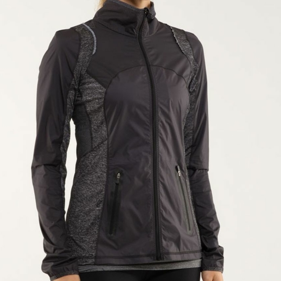 lululemon athletica Jackets & Blazers - NWOT Lululemon Run 'Featherweight Hybrid' Jacket